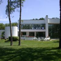 Altomont Glass Residence: existing3.JPG